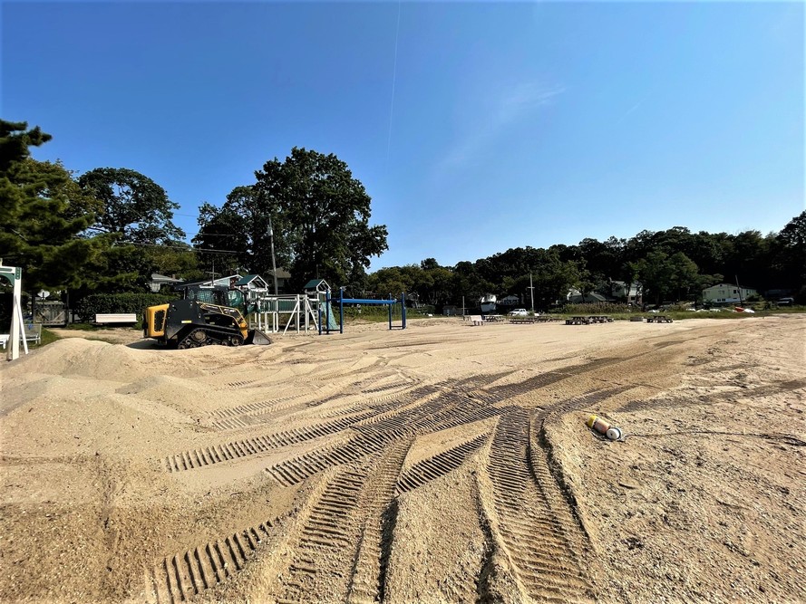 beach cleaning, beach grading, beach cleaner